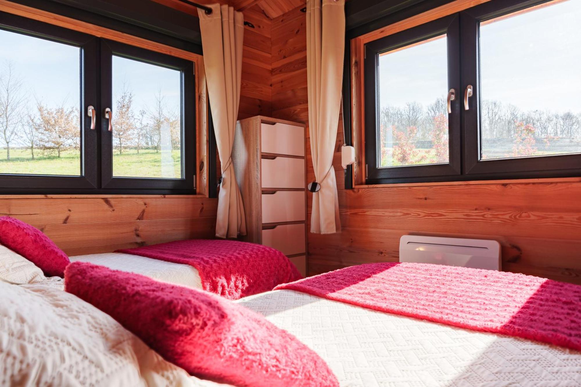 Le Chalet Du Crescent Saint-Germain-des-Champs Экстерьер фото